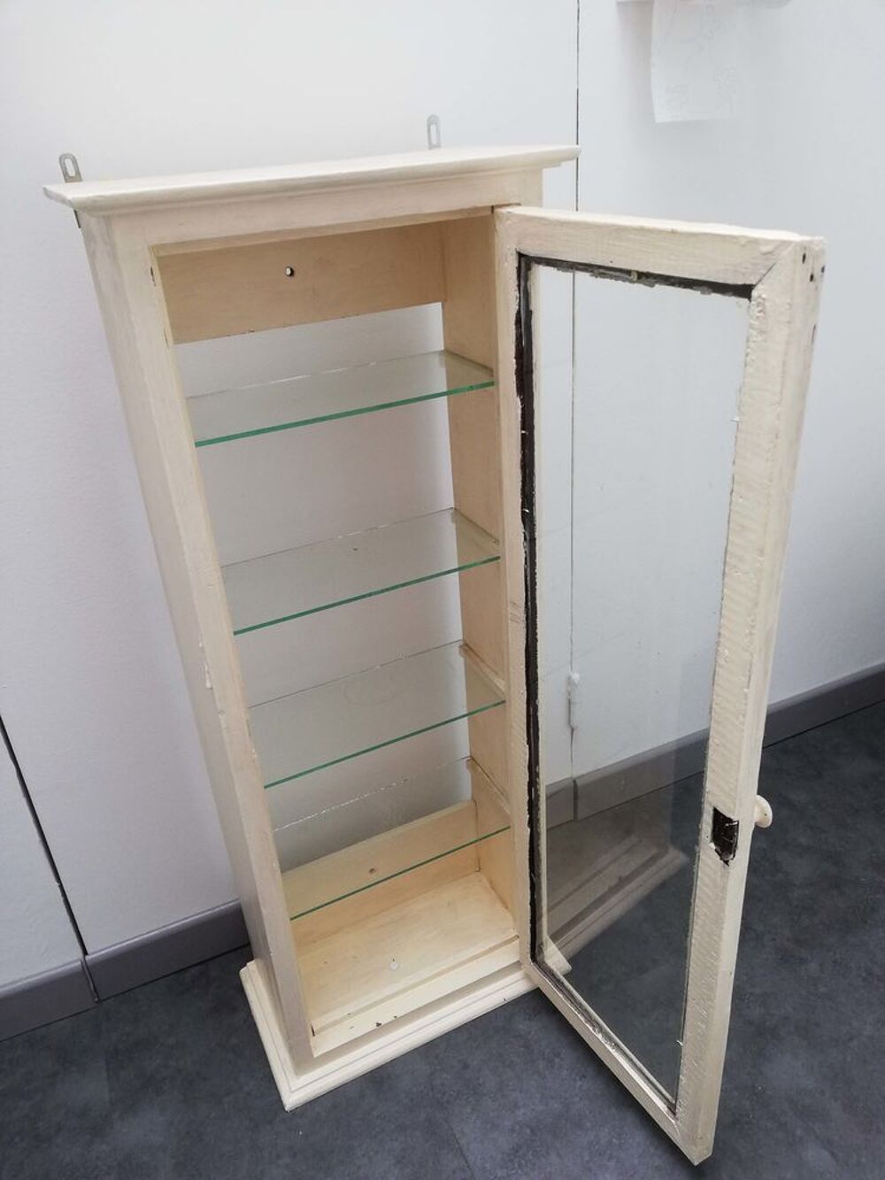 vitrine meuble 
Meubles