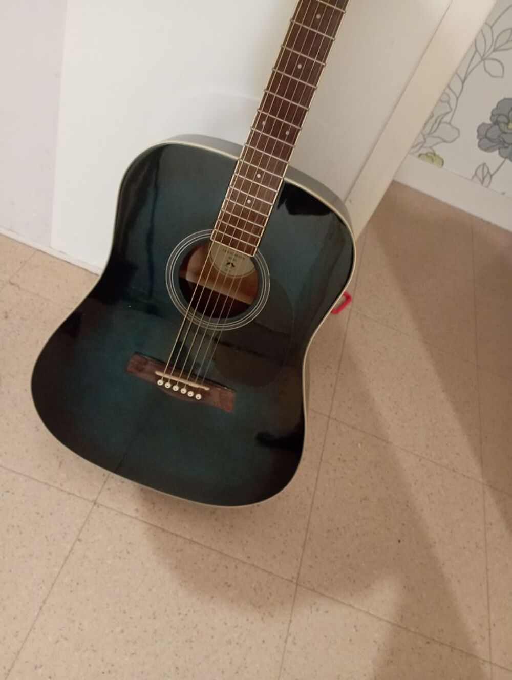 Guitare folk shiver en tr&egrave;s bon &eacute;tat Instruments de musique