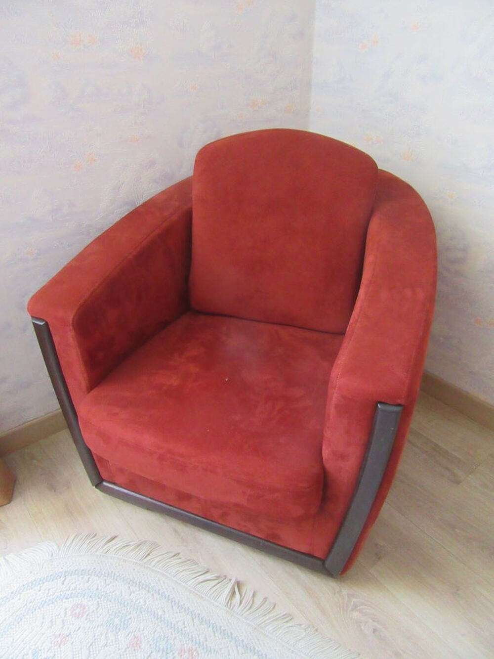 Canap&eacute; simple et fauteuil Meubles