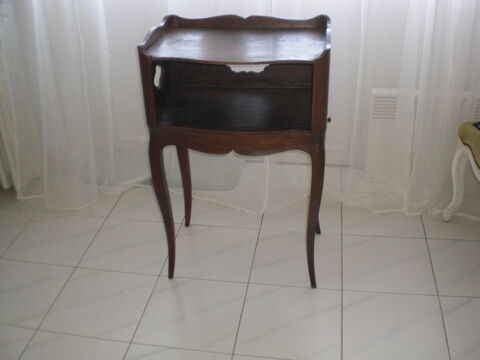 table de chevet louis XV 220 Nevers (58)