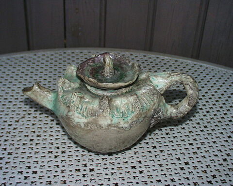 Grande th�i�re artisanale contemporaine (d�but 2000) sign�e 15 Roquefort-les-Pins (06)