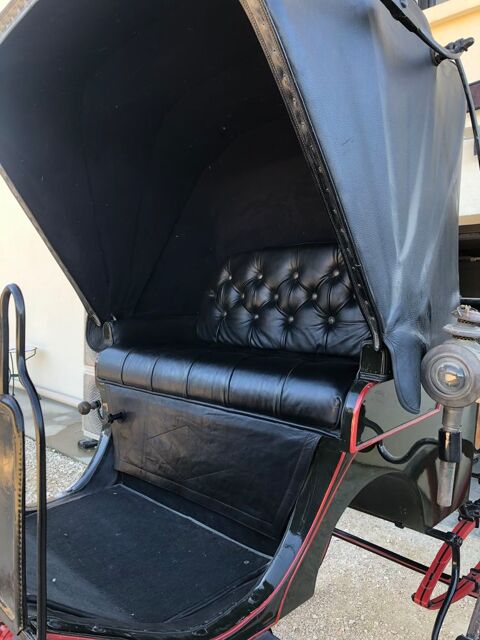 Voiture attelage ancienne 2800 Bouillargues (30)