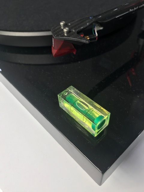 Niveau Platine Vinyle 5 Nice (06)