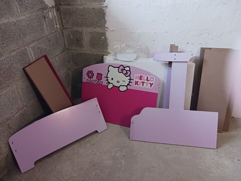 lit enfant de 3  7 ans avec matelas 30 Trucy (02)