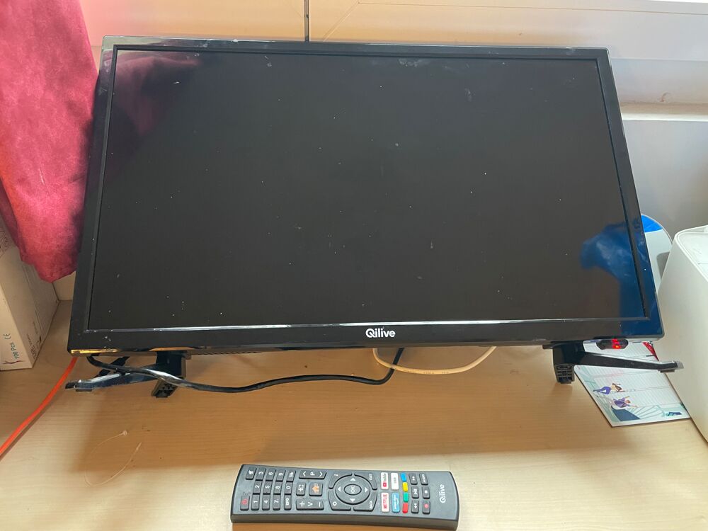 Smart Tv Qilive 24" Photos/Video/TV