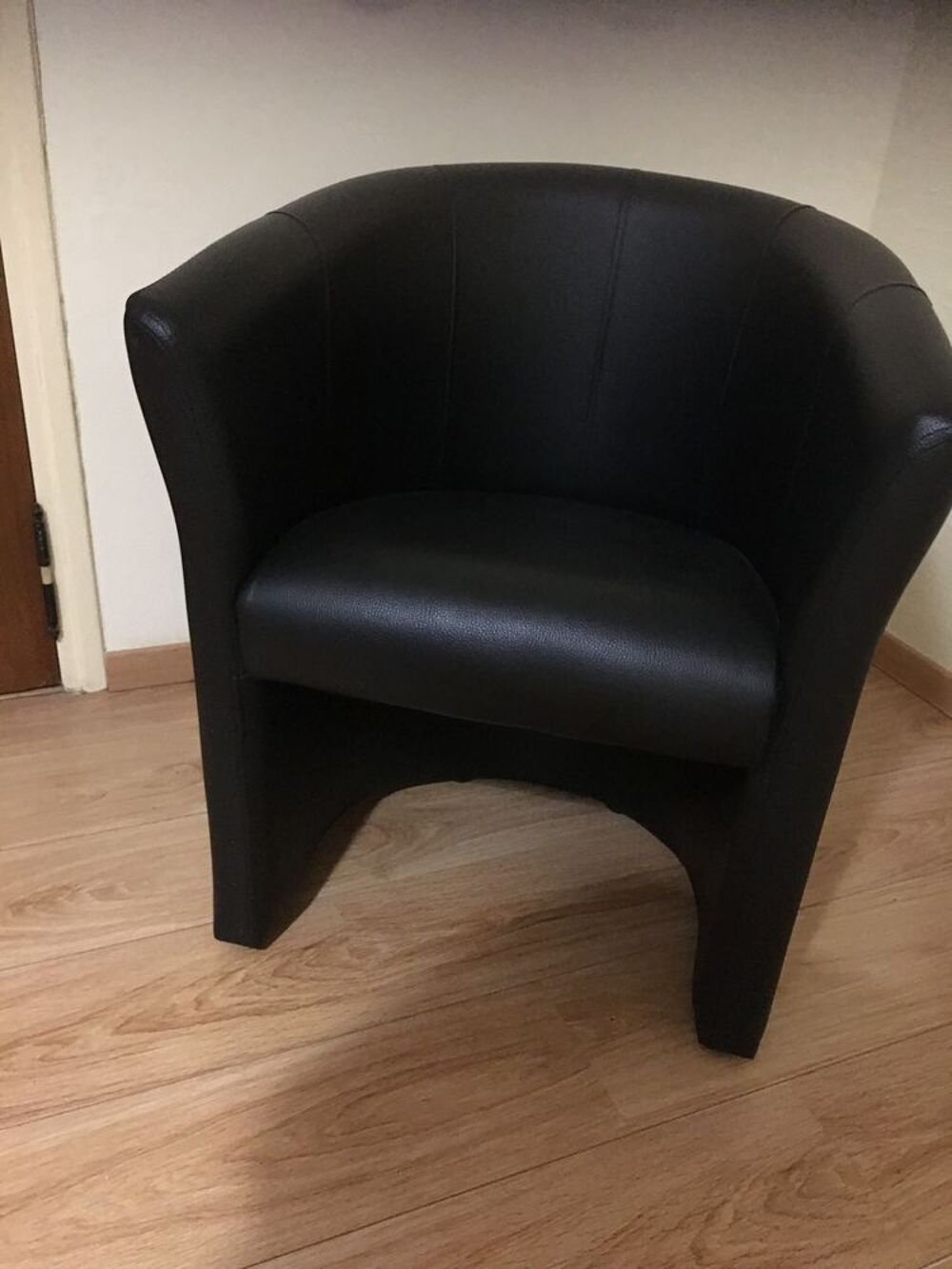 FAUTEUIL SIMILICUIR Meubles