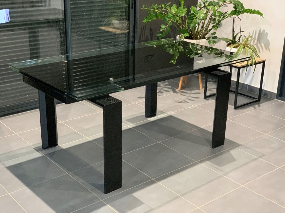 Table de salle &agrave; manger Meubles