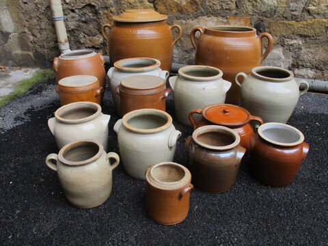 Anciens saloirs; pots � graisse en gr�s; jarres � huile. 10 Parent (63)