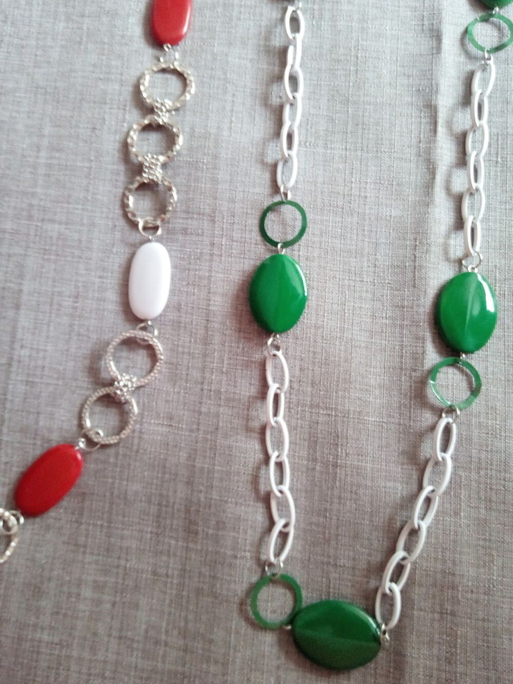 1 Lot de 3 colliers fantaisies jewelry Bijoux et montres