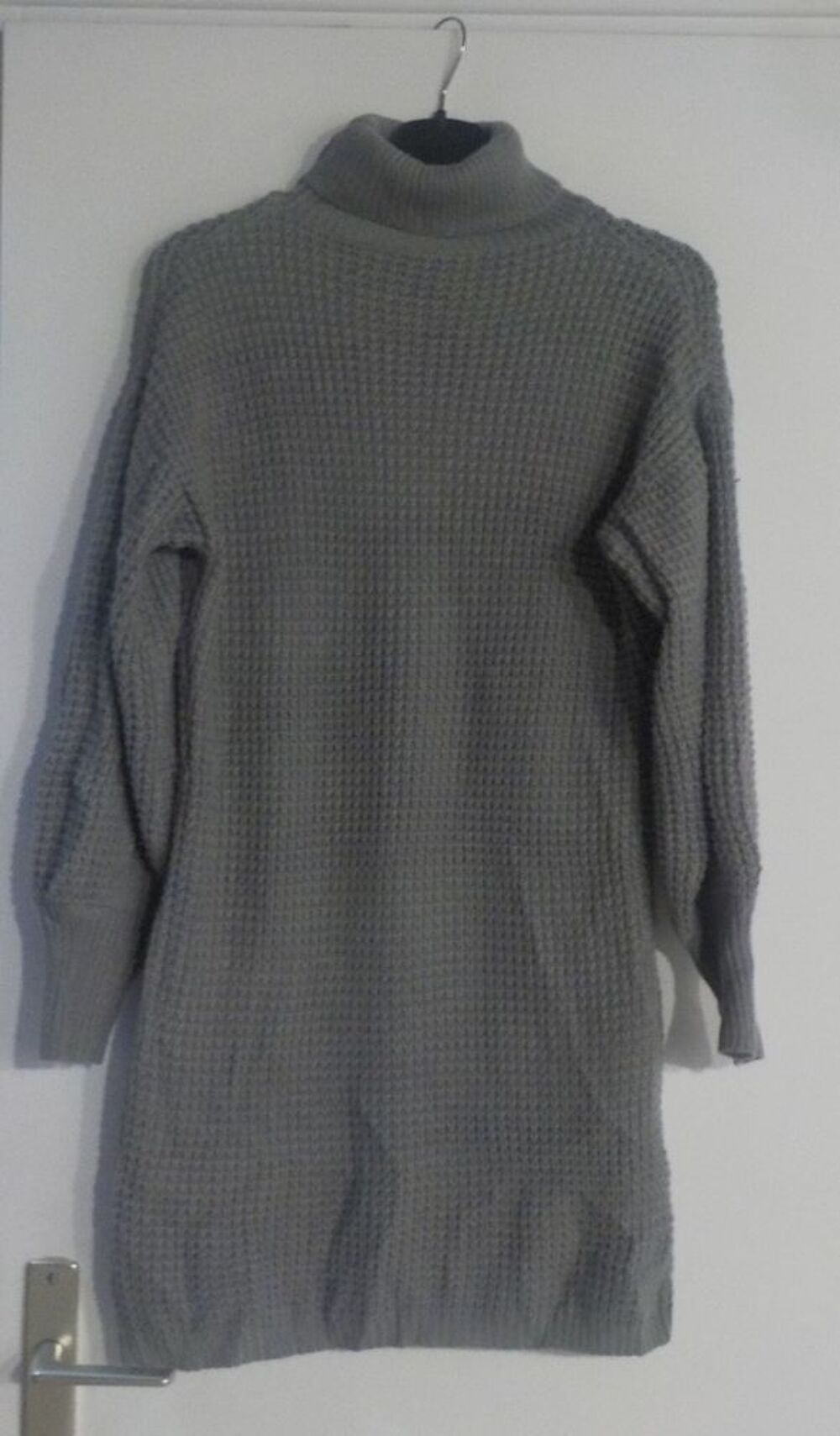 ROBE GRISE COL ROULE MANCHES LONGUES SHEIN T36
Vêtements