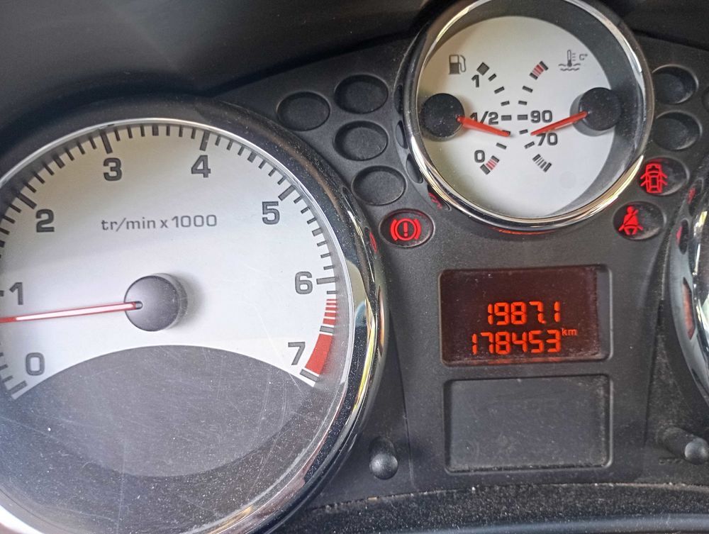 207 CC 1.6 VTi 120ch Sport Pack 2011 occasion 83500 La Seyne-sur-Mer