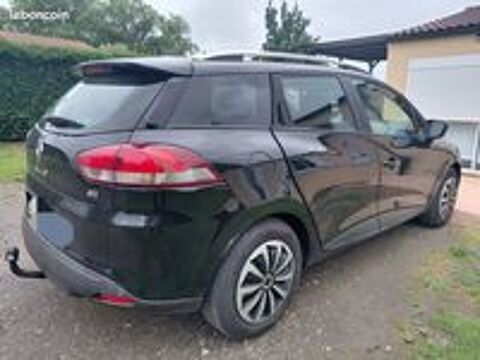 Clio IV Estate Clio Estate IV dCi 90 Energy eco2 Business 83g 2013 occasion 17150 Mirambeau