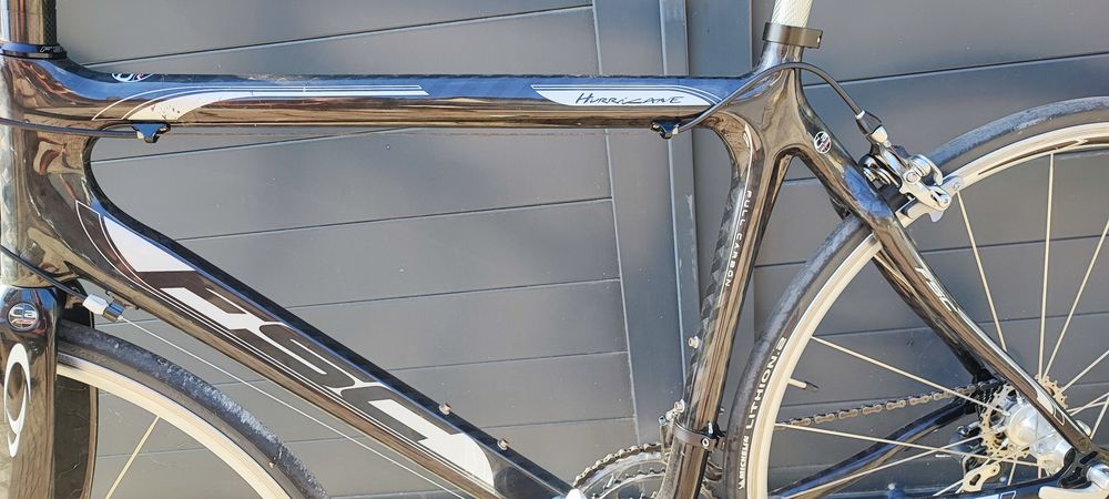 V&eacute;lo route Fsc hurricane "full carbone" Sports