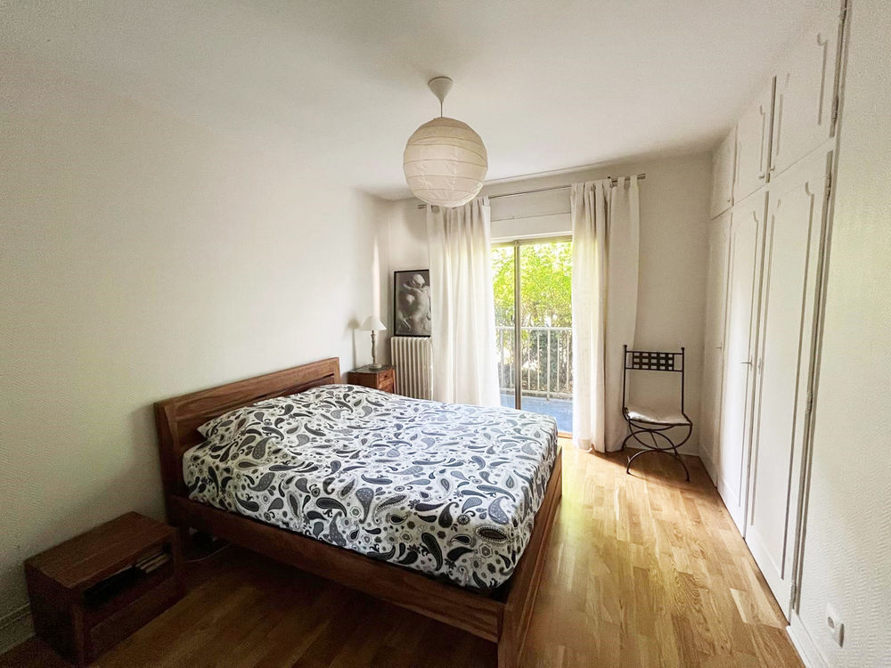 Vente Appartement Bel appartement 70m2 + grand garage Bordeaux centre Tivoli Bordeaux