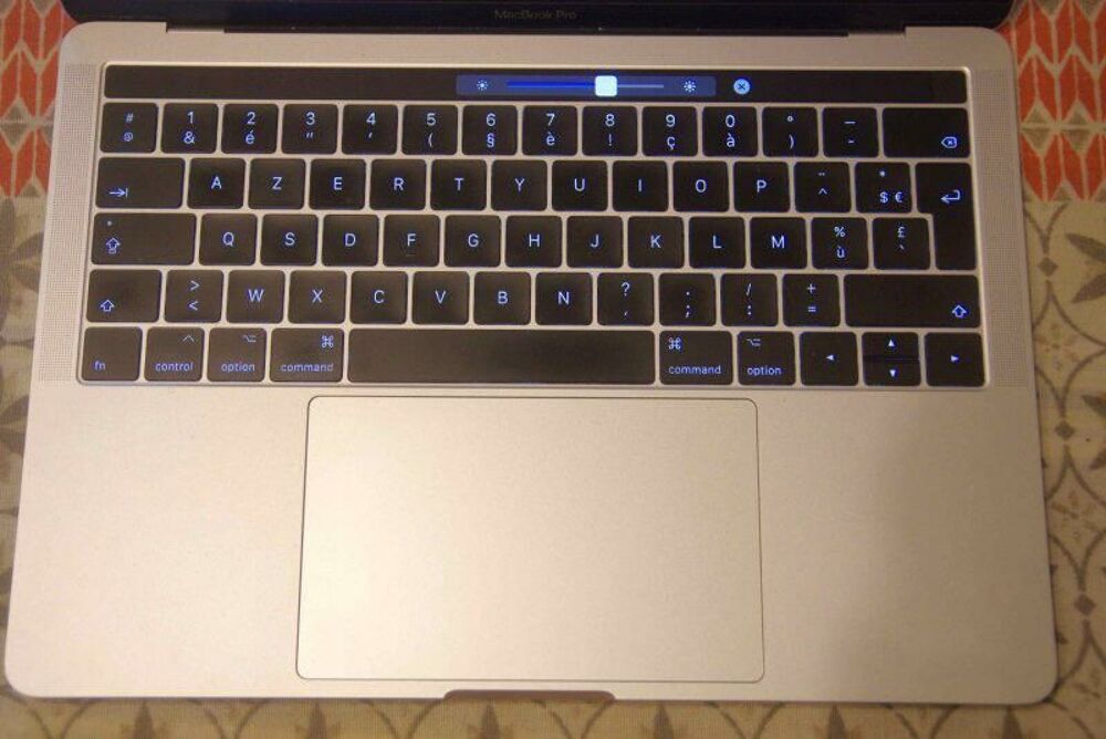 Macbook Pro Touch-bar, 13&quot;, 1 To, ann&eacute;e 2017 Matriel informatique