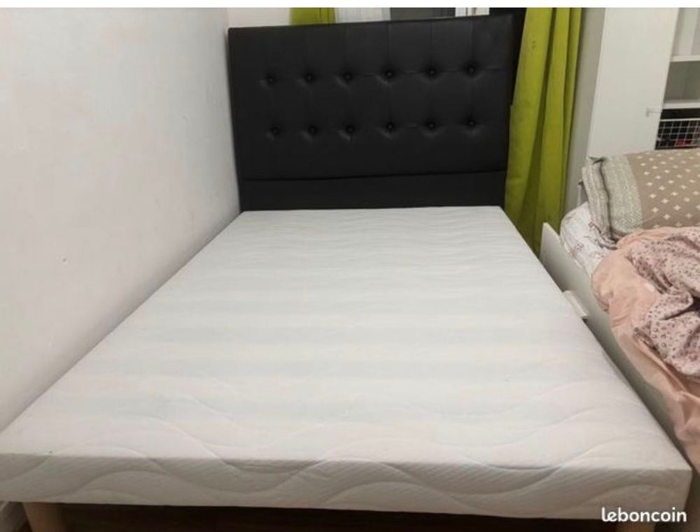 Lit sommier + T&ecirc;te de lit (noir)+ Matelas (140x200) Meubles