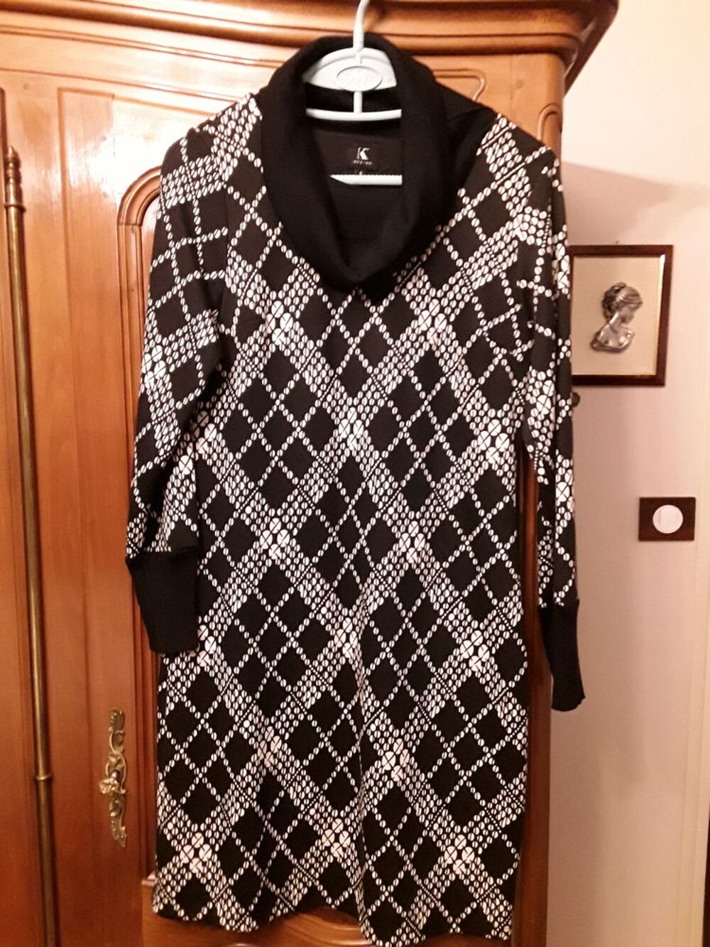 Robe k design Vêtements