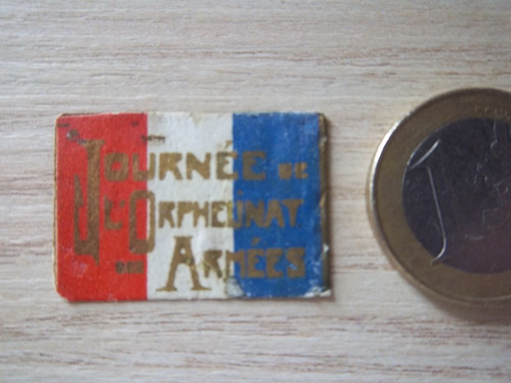insigne journ&eacute;e 1WW 1914/18 collection militaire 