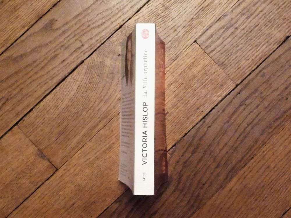 La Ville Orpheline- Victoria Hislop- Le Livre de Poche Livres et BD
