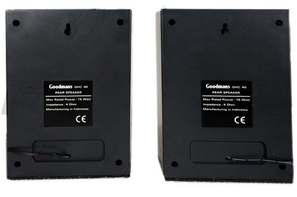 2 Enceintes Noir Audio et hifi