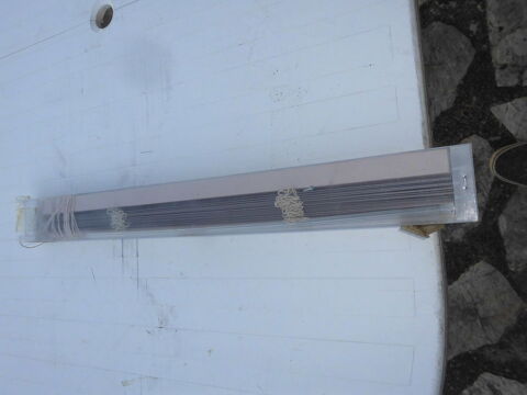 store v�nitien a lames en alu de 2,5cm 5 Puget-sur-Argens (83)