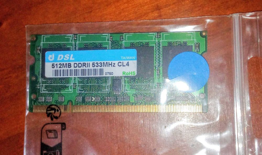 lot 20 m&eacute;moires pour portable pc2/5300 et pc2/4200 de 512mo Matériel informatique