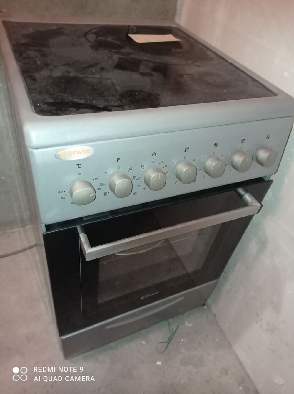 Gazini&egrave;re &eacute;lectrique Electroménager