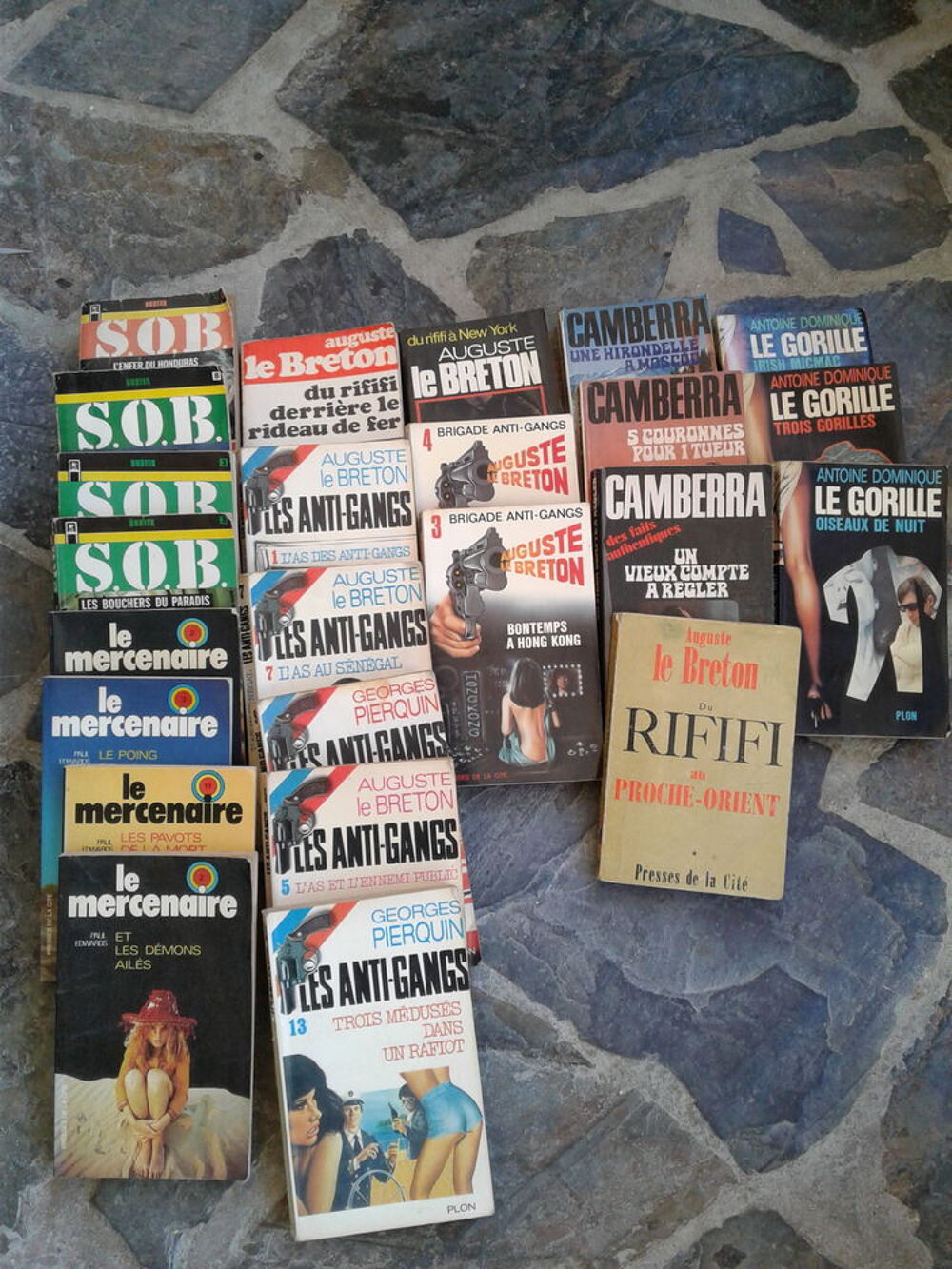 Lot de 24 livres Le mercenaire- S.O.B - Les anti-gangs - Bri Livres et BD