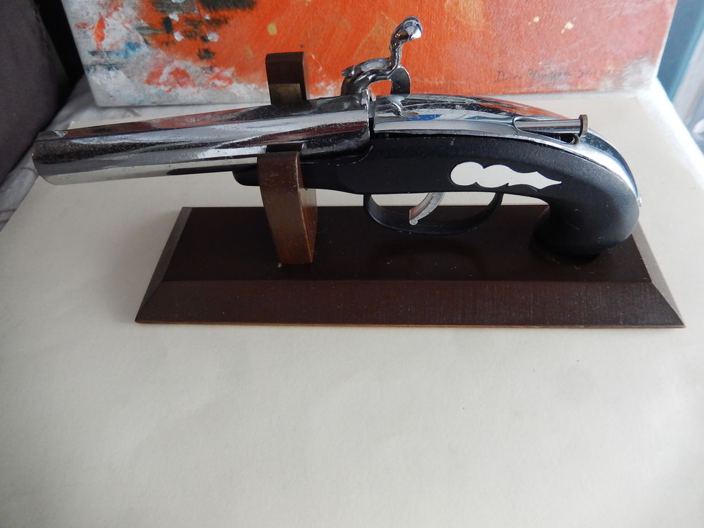 ANCIEN BRIQUET PISTOLET CHROME 1965 Bricolage