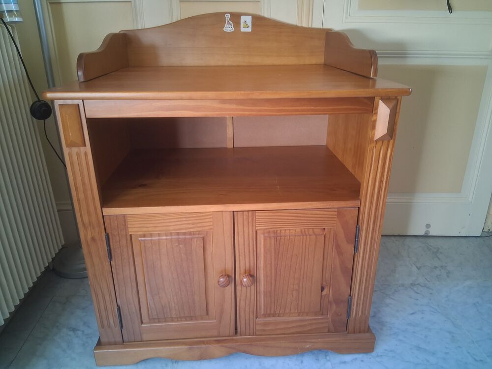 Table &agrave; langer commode Puériculture