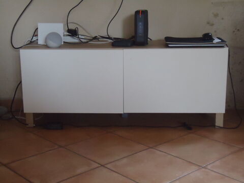 Meuble TV IKEA chêne blanchi portes blanches TBE achat 165€ Solomiac (32)