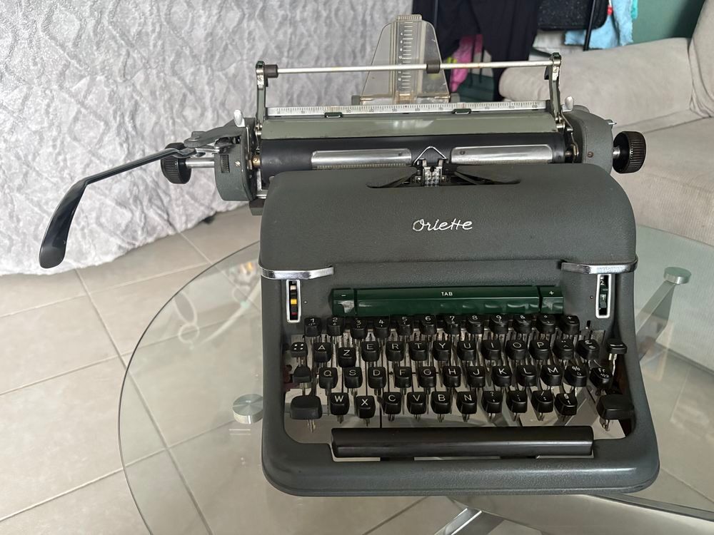 Machine &agrave; &eacute;crire 