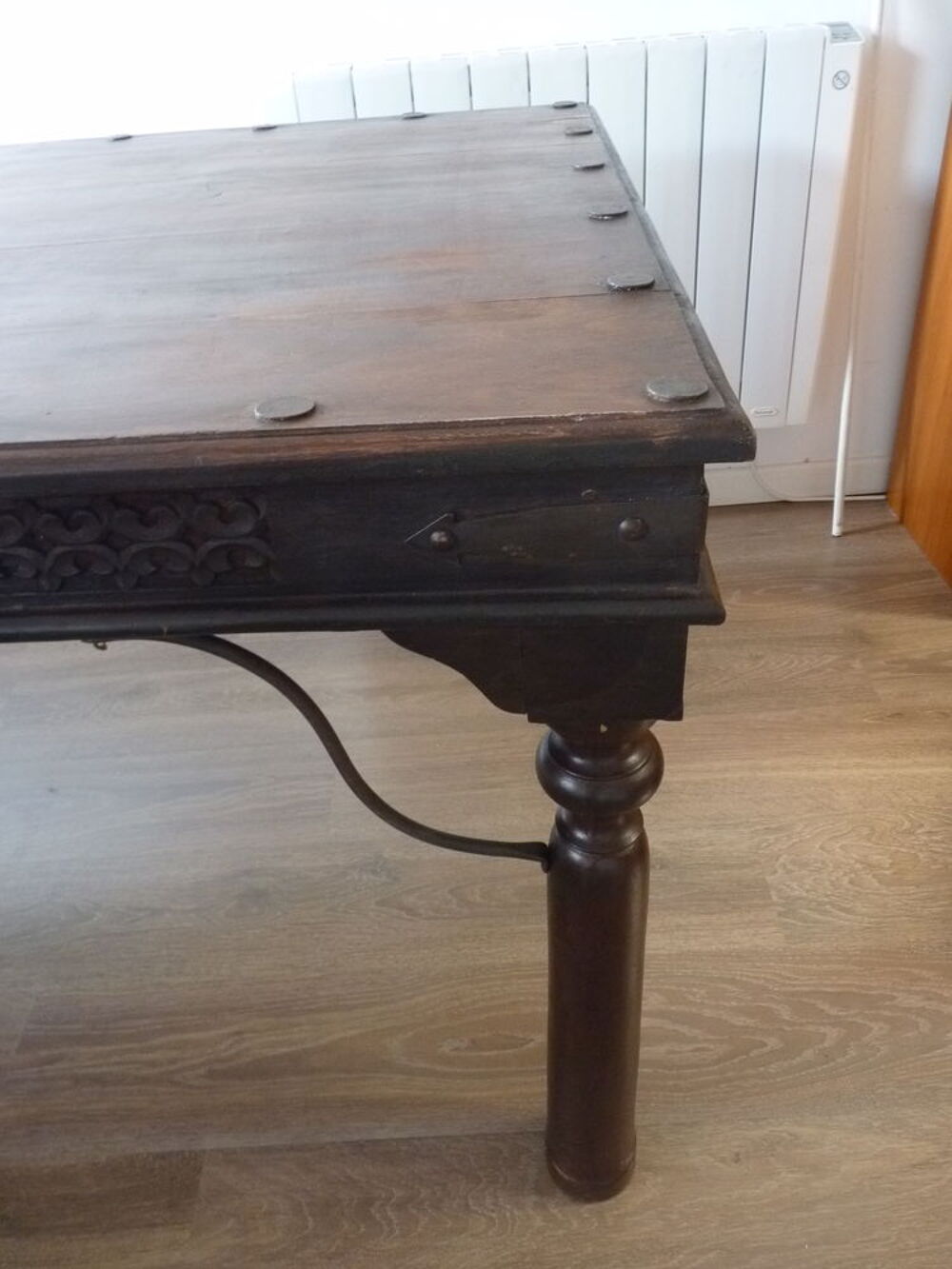 Belle table salle &agrave; manger gothique bois Meubles