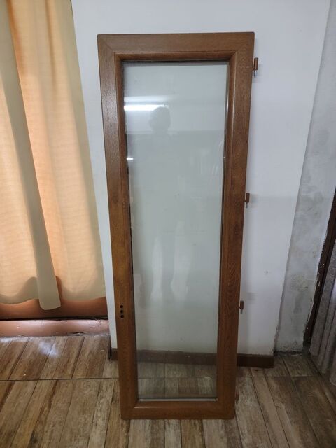 Fentre double vitrage Pvc H155 l 105 
200 Perpignan (66)