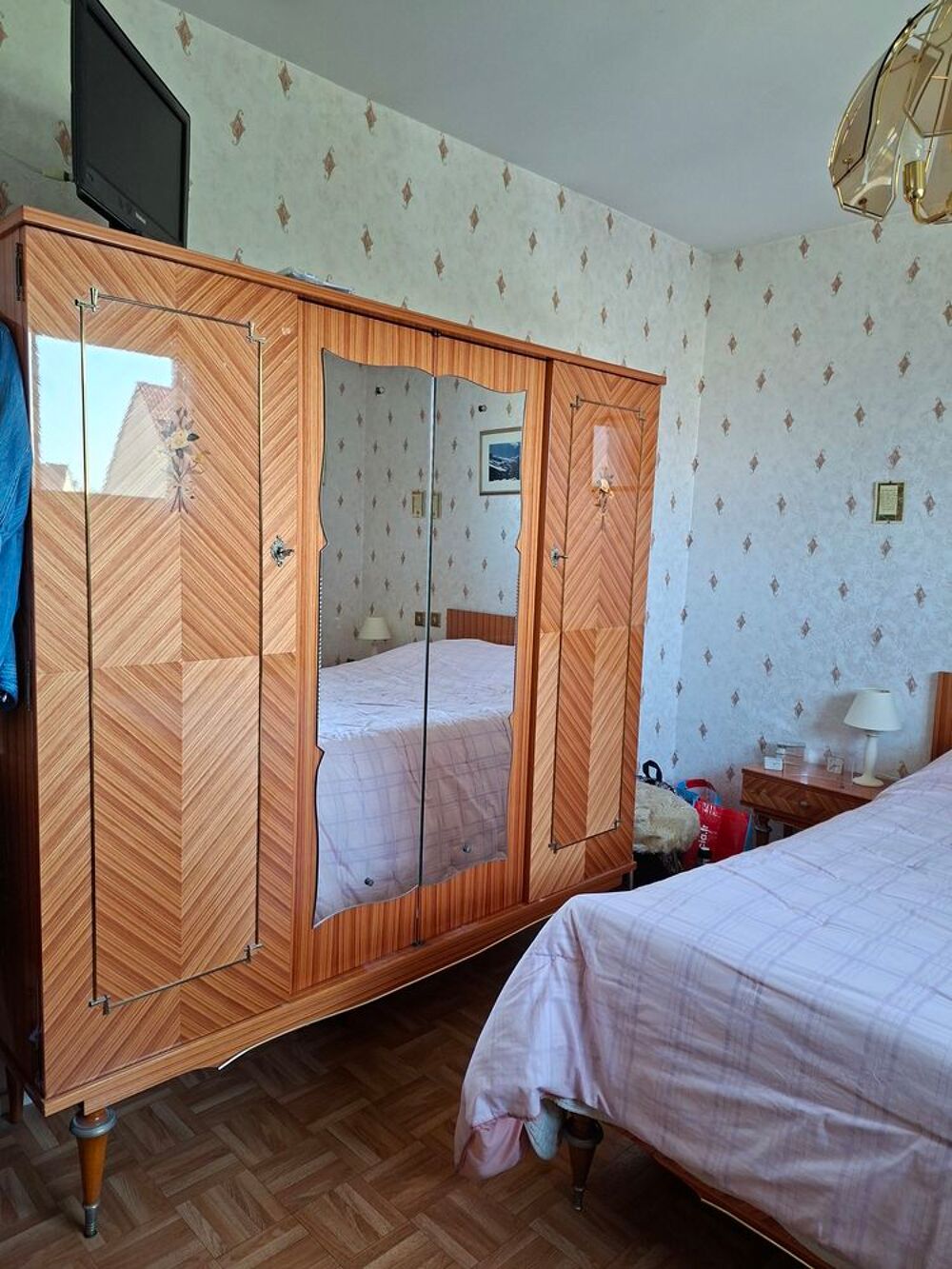 Chambre compl&egrave;te Meubles