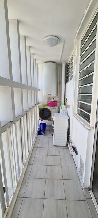  Appartement à louer 3 pièces 74 m²