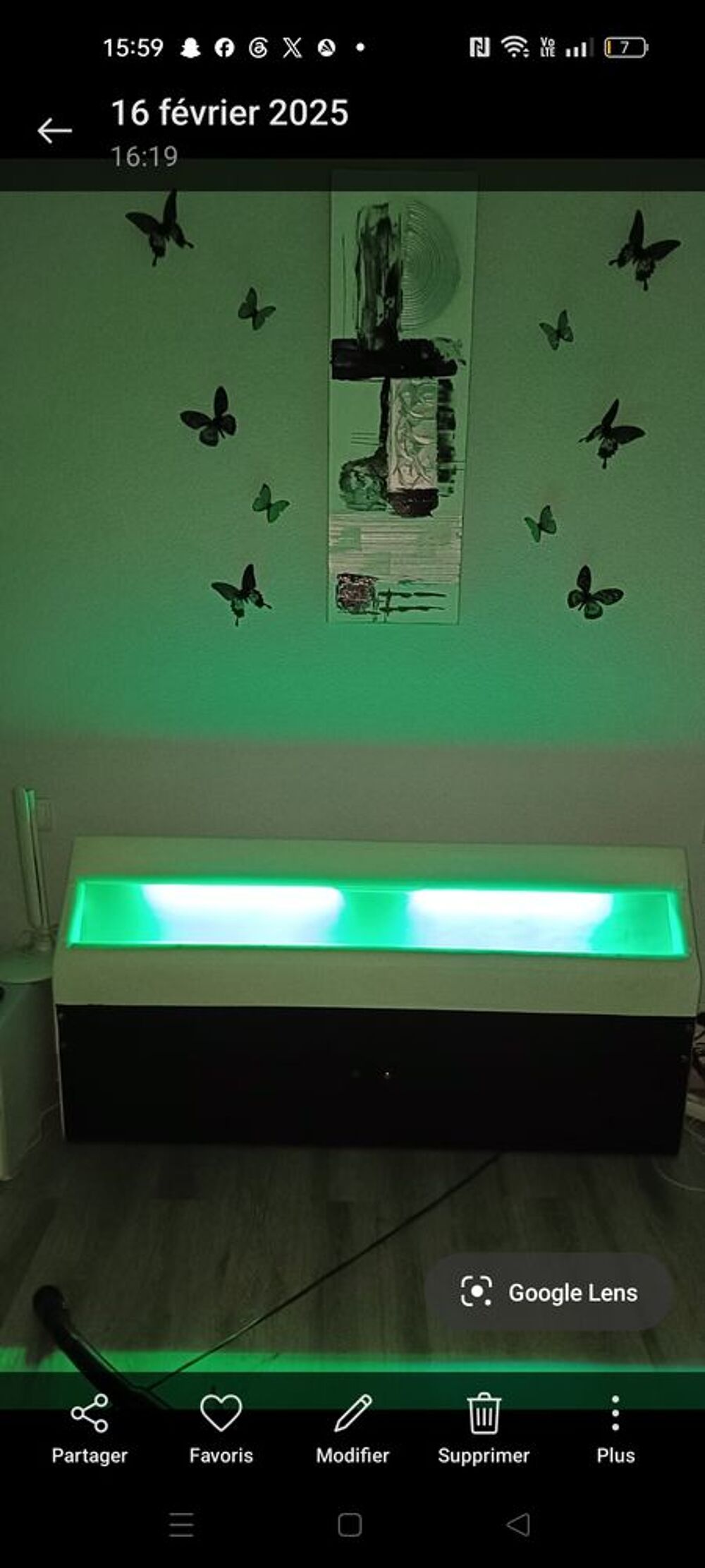 Lit blanc 2 places avec matelas bon &eacute;tat Meubles