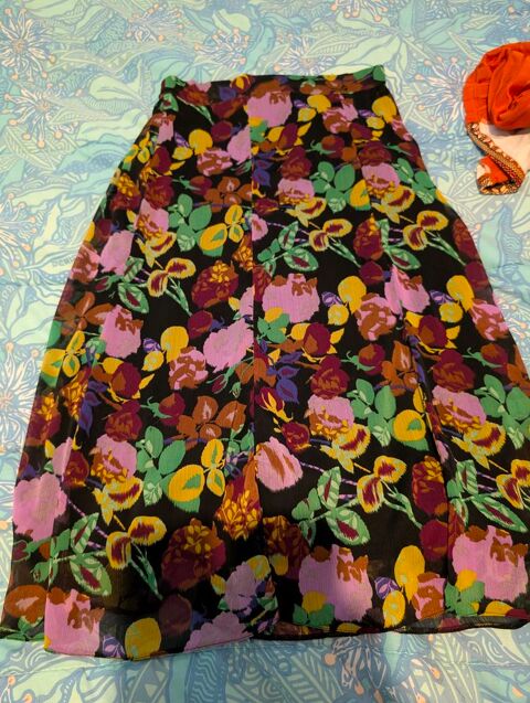 Vents v�tements femme 50 Avignon (84)