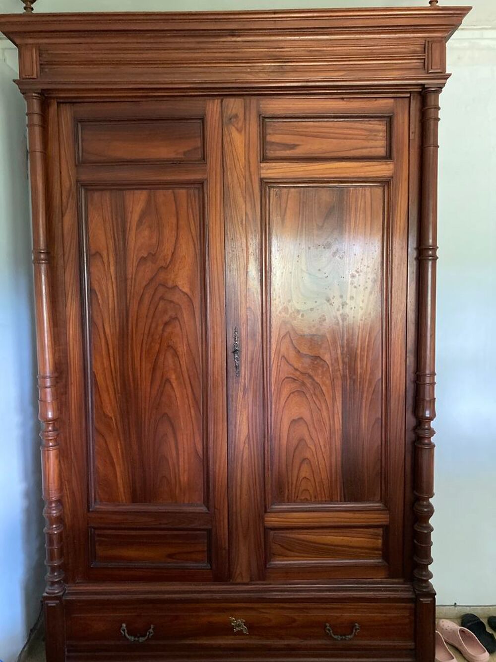 Chambre de style colonial Meubles