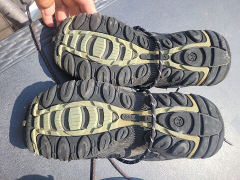 chaussure de randonnée MERVELL Taille  38 La Terrasse (38)