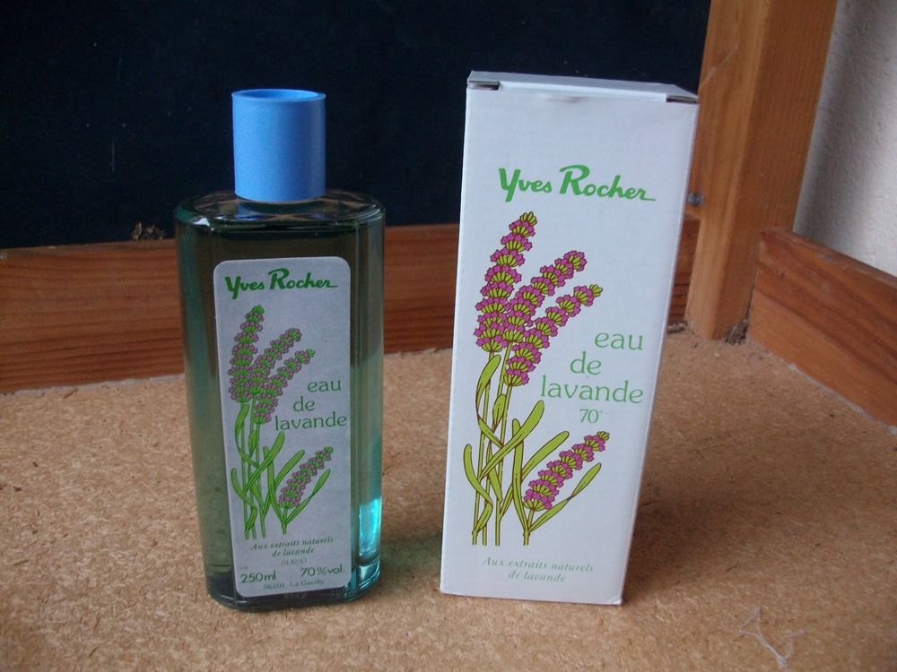 Flacons EAU DE LAVANDE - neuf- &agrave; 1,50 € Décoration