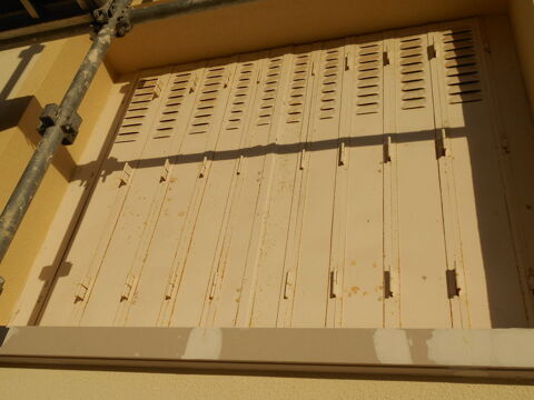 Volets - Persiennes mtalliques repliables 300 Villeneuve-le-Roi (94)