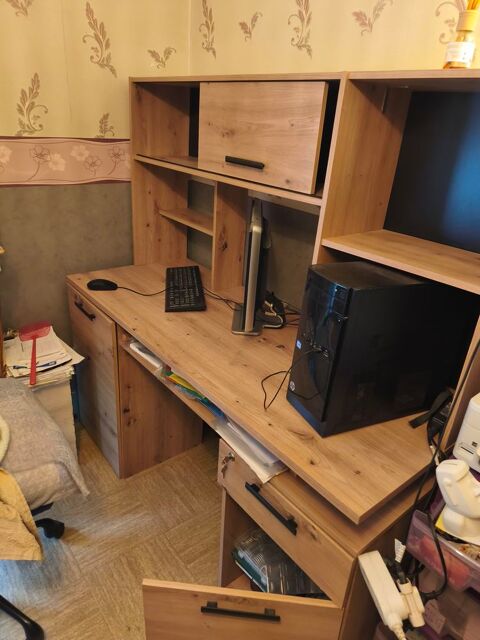 Bureau pour ordinateur 250 Audincourt (25)