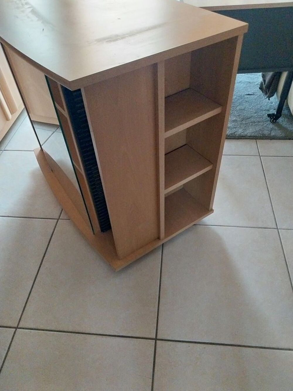 Meuble t&eacute;l&eacute; Meubles