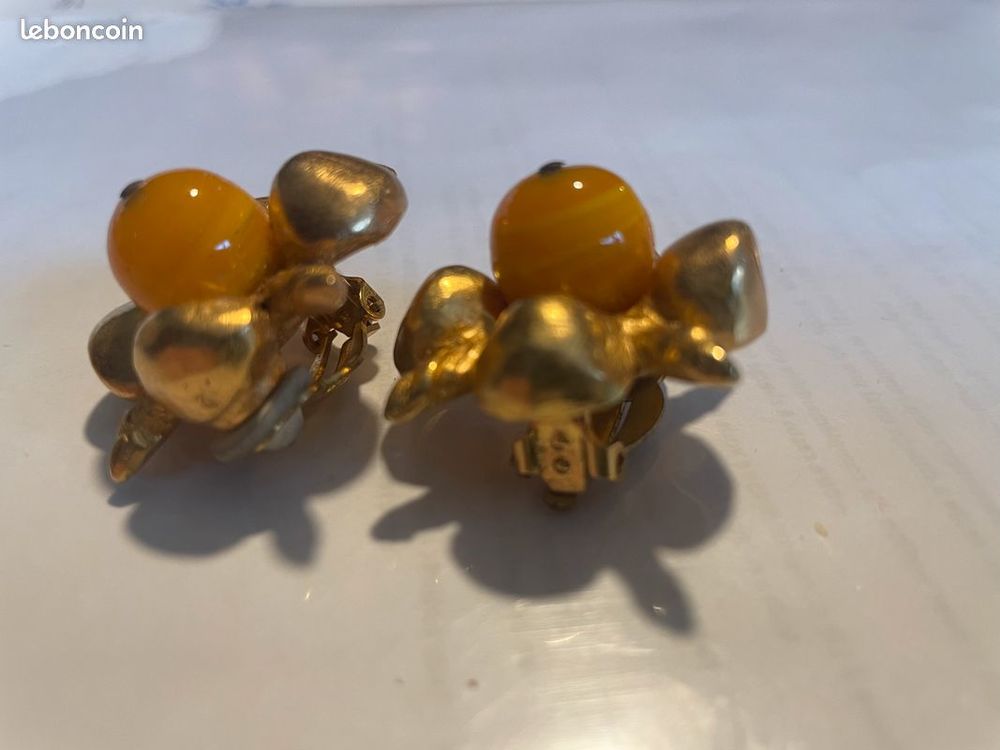 BO Clip dor&eacute;e galets croissillons + perle orange ANTIGONA Bijoux et montres