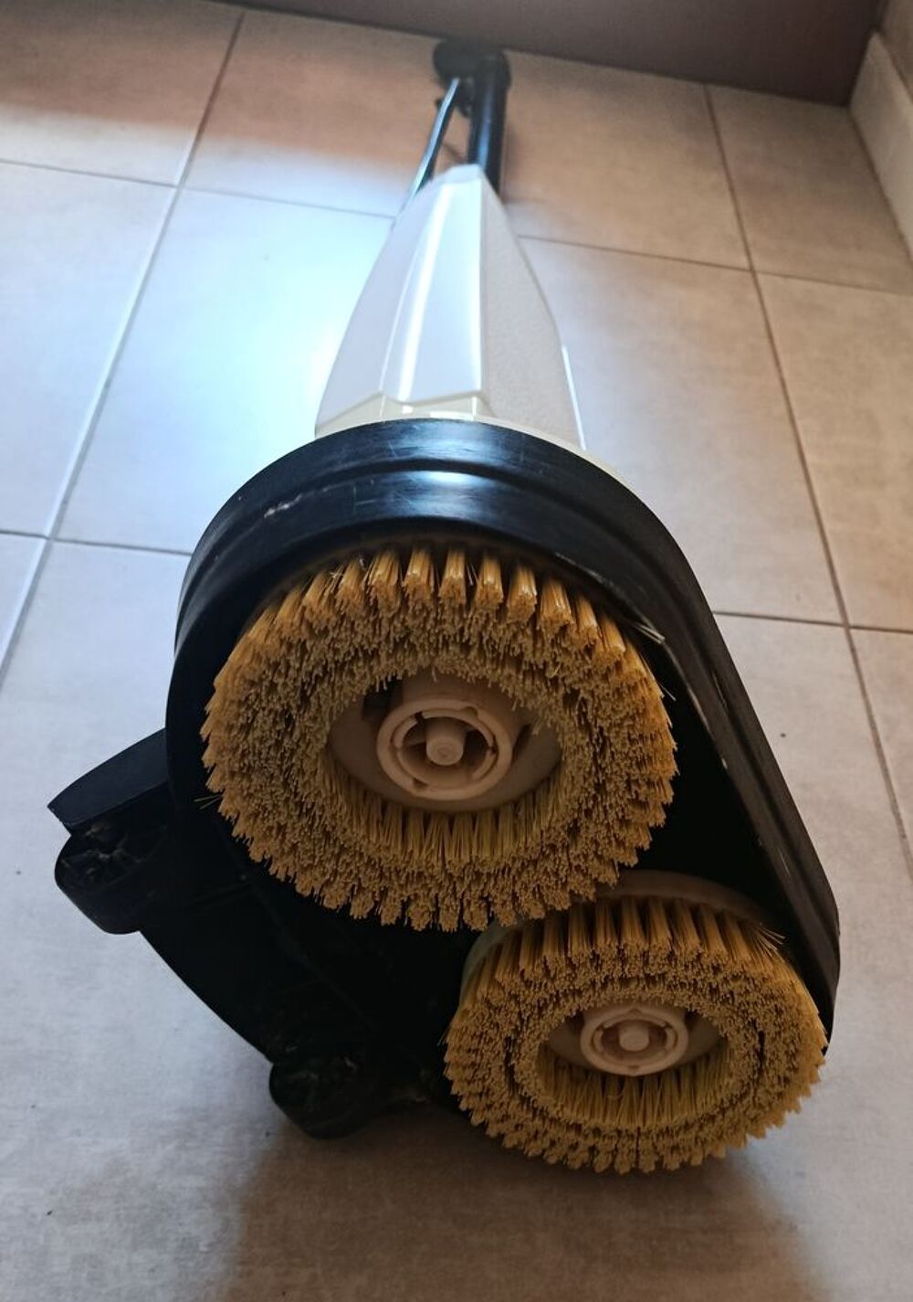 Cireuse-shampouineuse Hoover 
"Shampoo Polisher" Electroménager