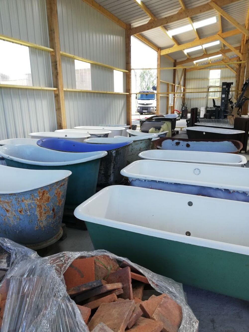 BAIGNOIRE ANCIENNE FONTE Bricolage