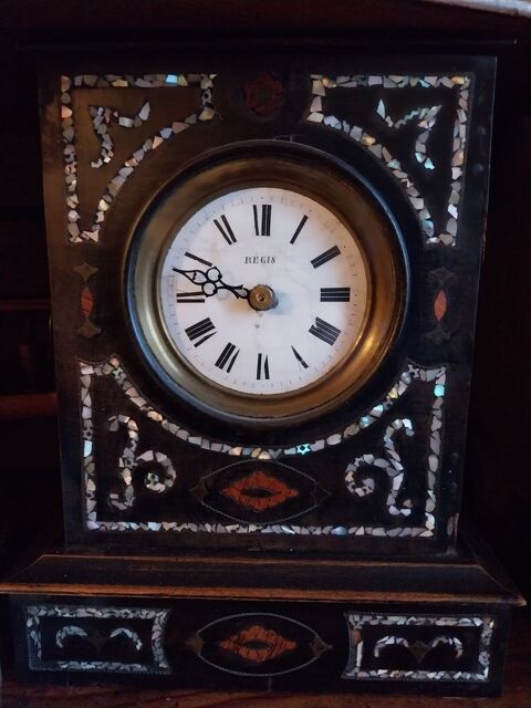 HORLOGE PENDULE NACRE Figeac (46)
