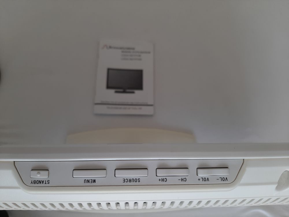 T&eacute;l&eacute;viseur blanc SHAUBLORENZ Photos/Video/TV