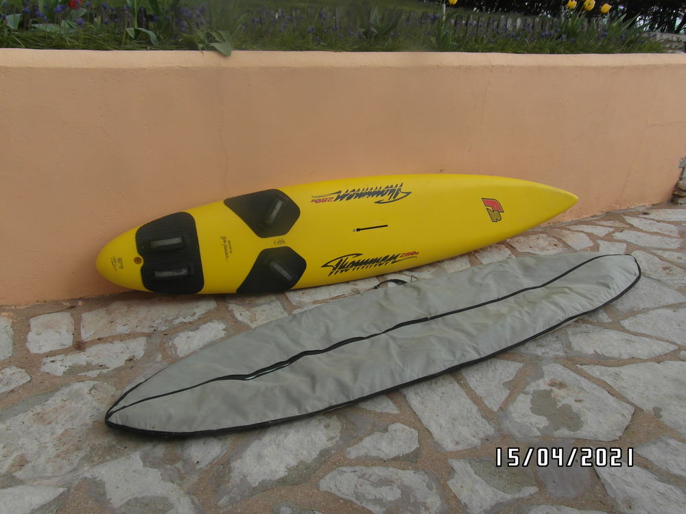 planche de surf F2 avec housse Sports